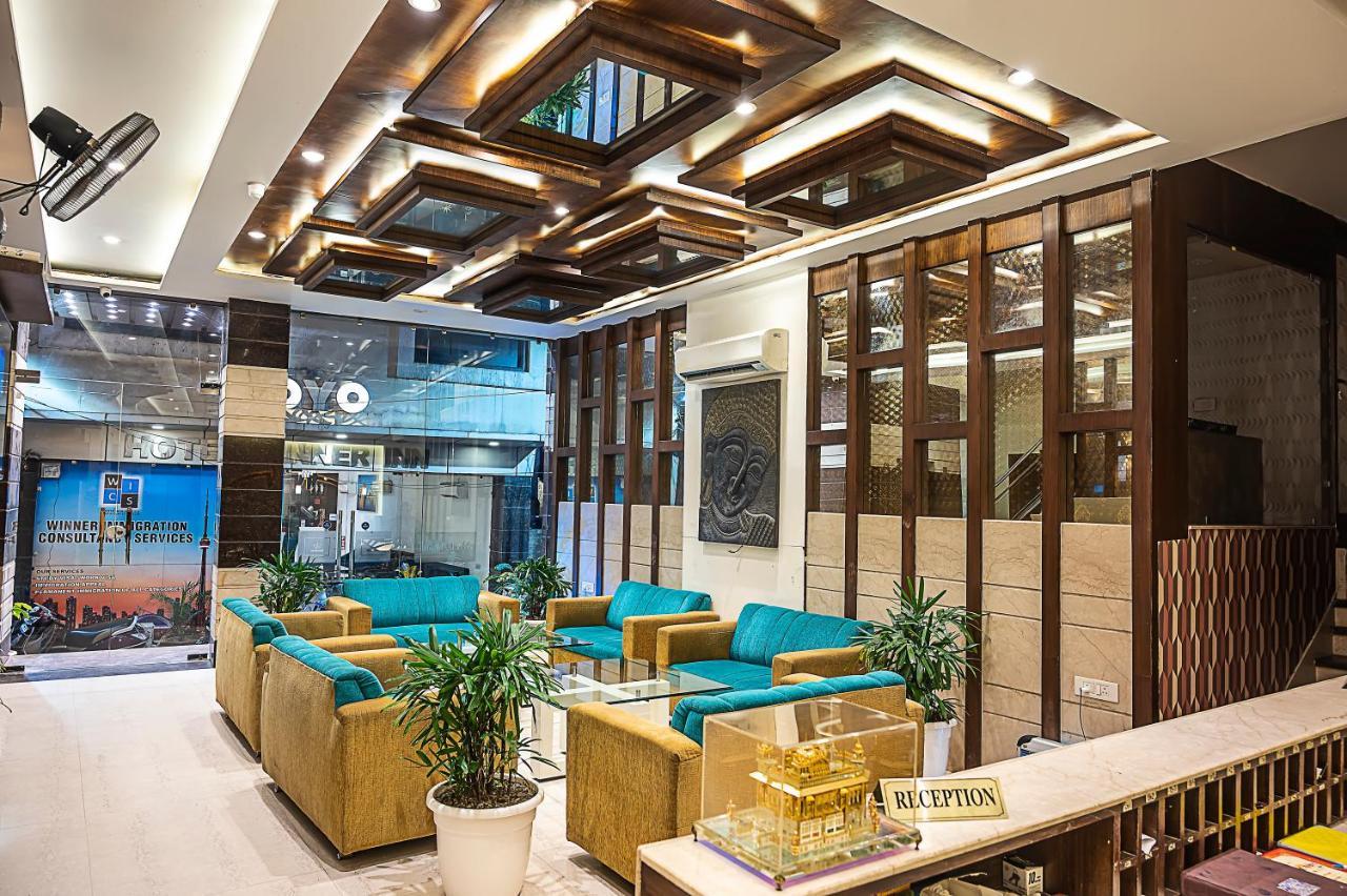 Hotel Royals Grand Galaxy Amritsar Exterior photo